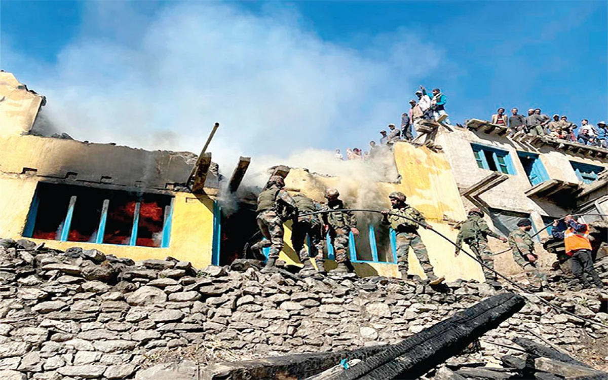 Fire fury in Kishtwar | 25 houses gutted, 85 persons rescued