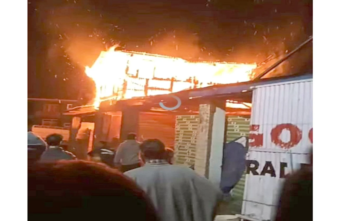 Joinery mill gutted in Sangrama
