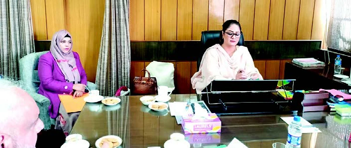 Make bee clusters in Jammu functional by 31 March, 2023: Hina Bhat