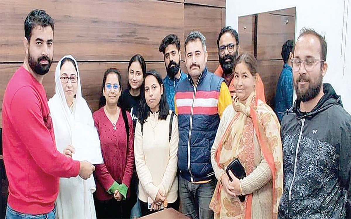 Dr Andrabi meets CCI Jammu delegation