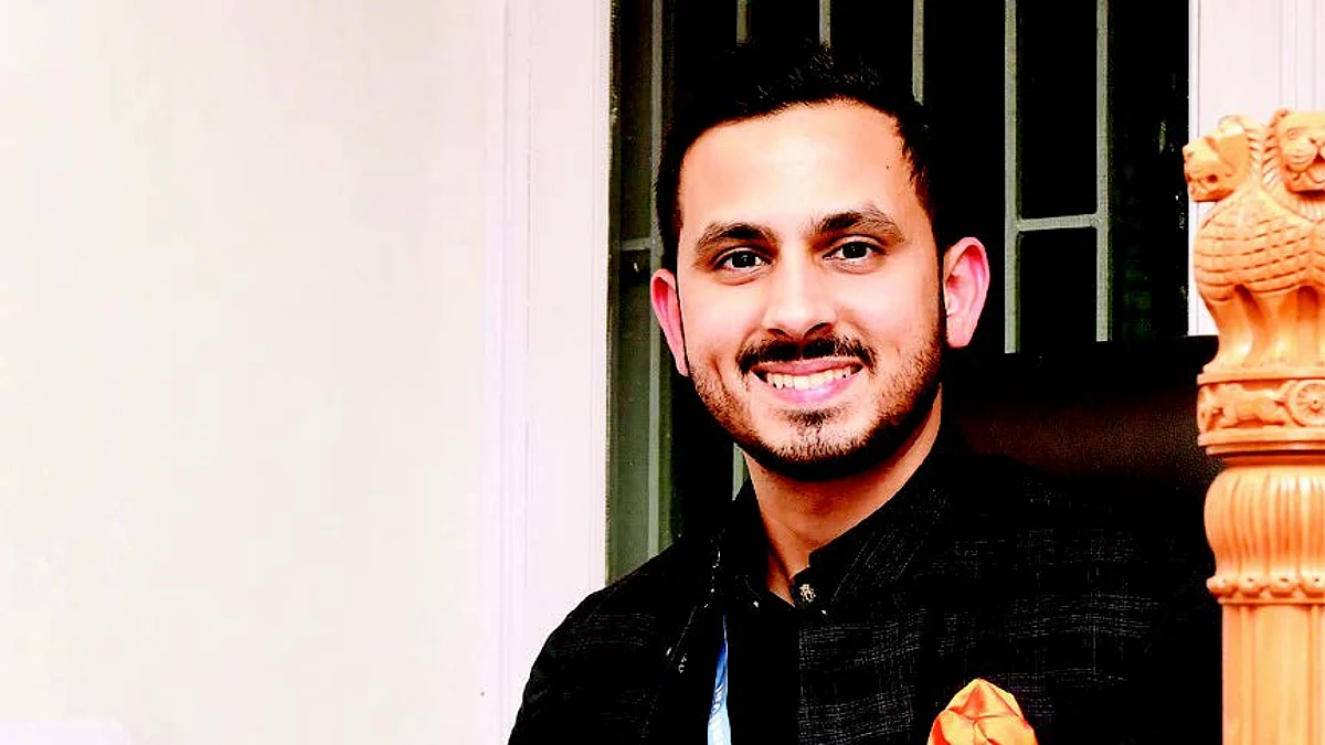 Arhan is the founder of KYARI - Kashmir’s Yumberzal Applied Research Institute, Awareness & Impact Ambassador of the Paralympic Committee of India. And Youth Ambassador of Pixstory Application.