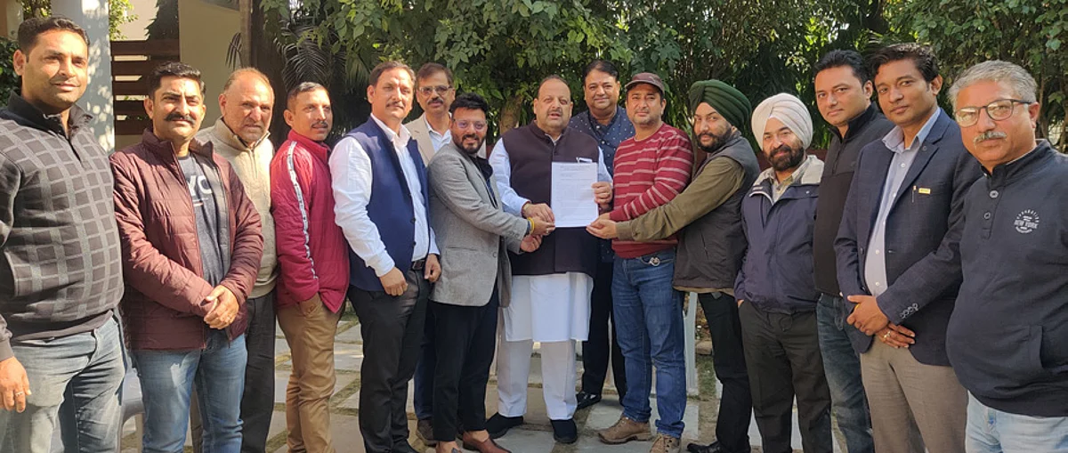 Devender Rana said that the strong central leadership of the BJP has put the nation on the path of becoming Vishwa Guru and it alone has the capacity to resolve the vexed Kashmir imbroglio.