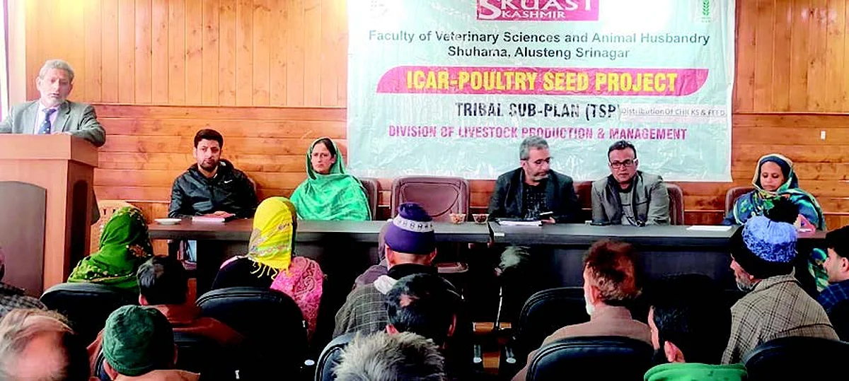 SKUAST-K sets up backyard poultry units in Budgam