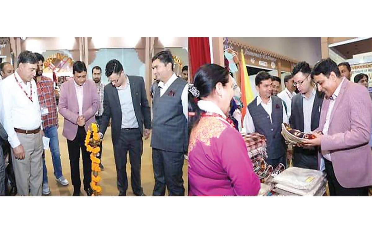 J&K Pavilion promotes local crafts at 41st India International Trade Fair