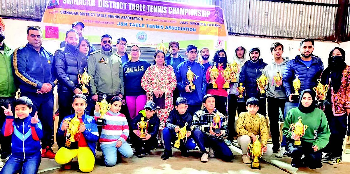 In the under-13 girl's category, Saeedah Adil defeated Arwa Nasir by 3-0 in the finals.