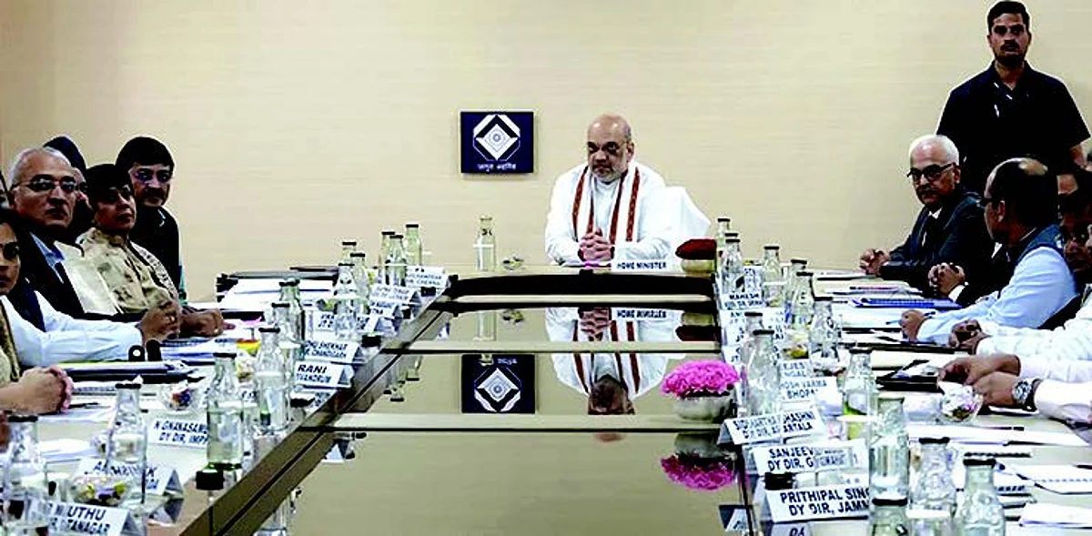 He said that the IB had made a very important contribution to maintaining peace in the country since independence, anonymously without any expectations.