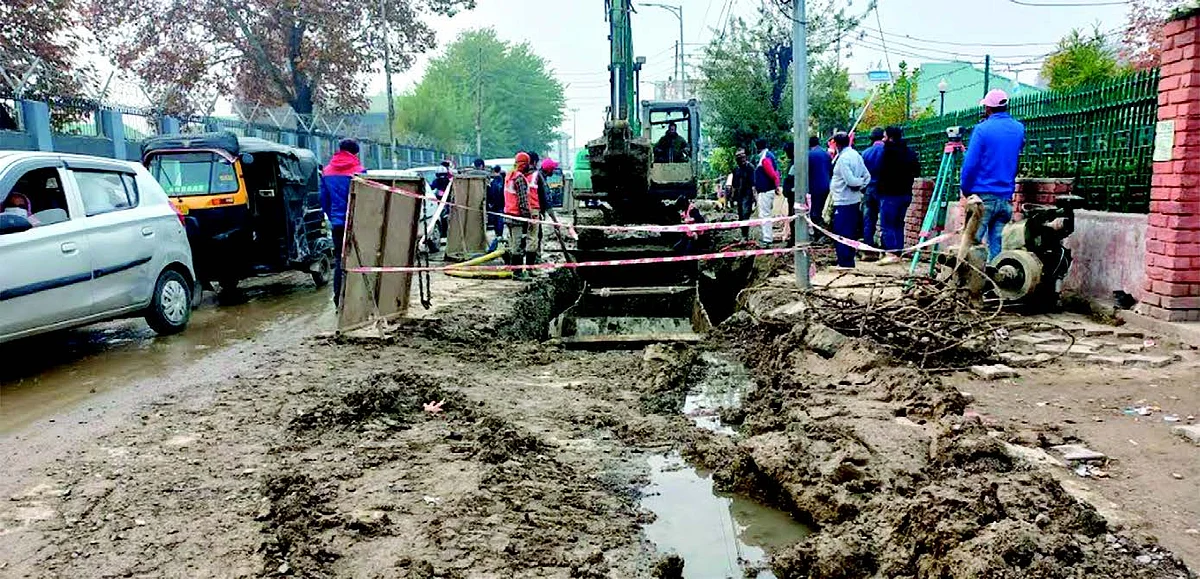 "There was nothing wrong in taking the traders' community into confidence and their inputs could have helped in minimising the inconvenience to the people."