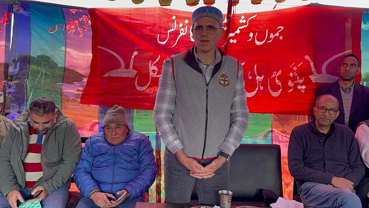 In a statement, the party leaders have strongly condemned the Ladakh administration “for blocking his visit to Kargil. “