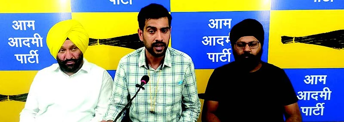 He said that these workers, who are backbone of department, are on protest dharna from last one hundred and sixty days and all commitments made by Government so far have fallen flat.