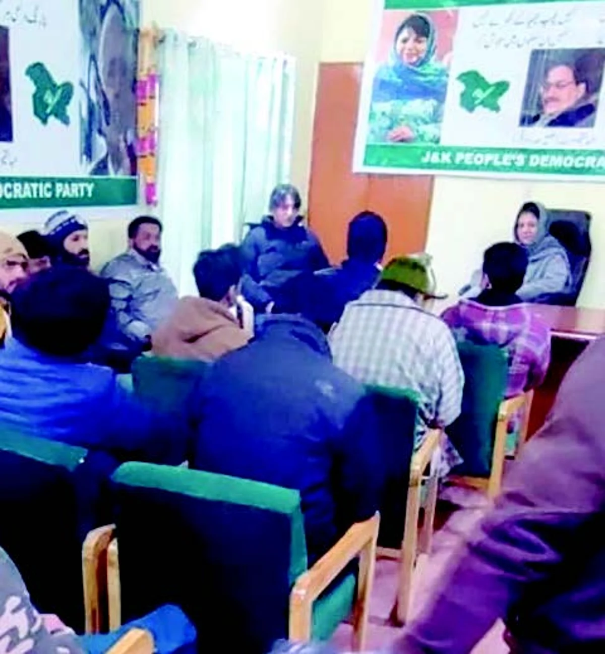 During the meeting Mehbooba urged the participants to hold at least two zonal level meetings during the month.