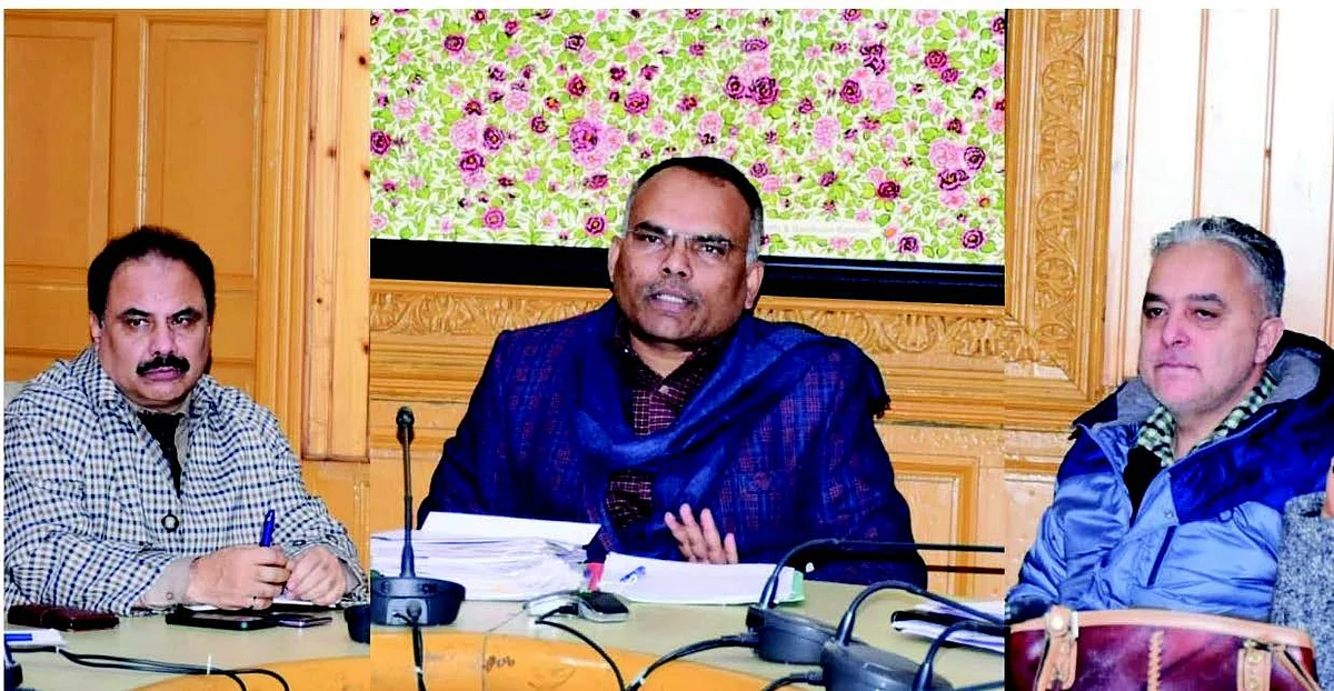 Addressing the meeting, Div Com directed DCs for strict action against cultivators of illicit crops and take strict action against drug traffickers under NCORD.