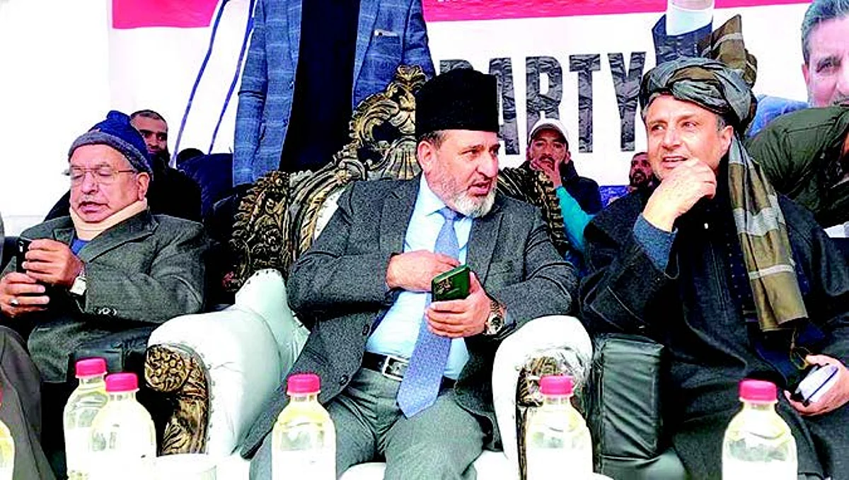 Denouncing the deceptive politics by the conventional political parties, he said, “Over several decades, these political parties have been alluring people through emotional politics just to attain power and remain in power.”