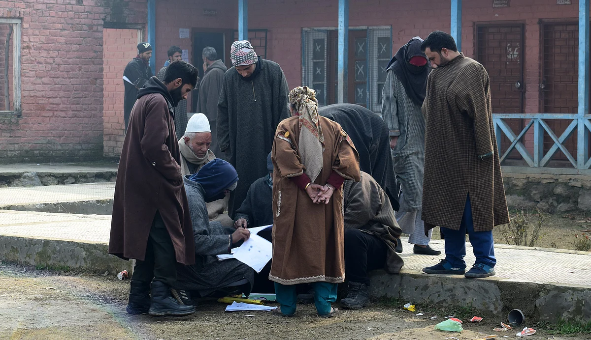 “Our sole motivation for voting is to have the ban on stone quarries lifted,” Tariq Ahmad Ganai of Malpora, Saderkoot said outside a polling booth.