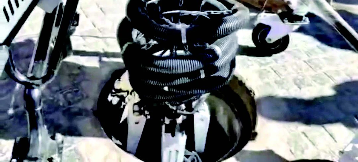 The Genrobotics team performed a practical demonstration of the functioning of the Bandicoot Robot.