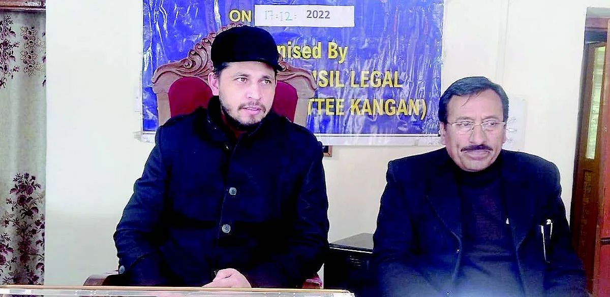 Around 400 cases of different types like civil, criminal, electricity, social welfare, health sector and traffic were taken up.