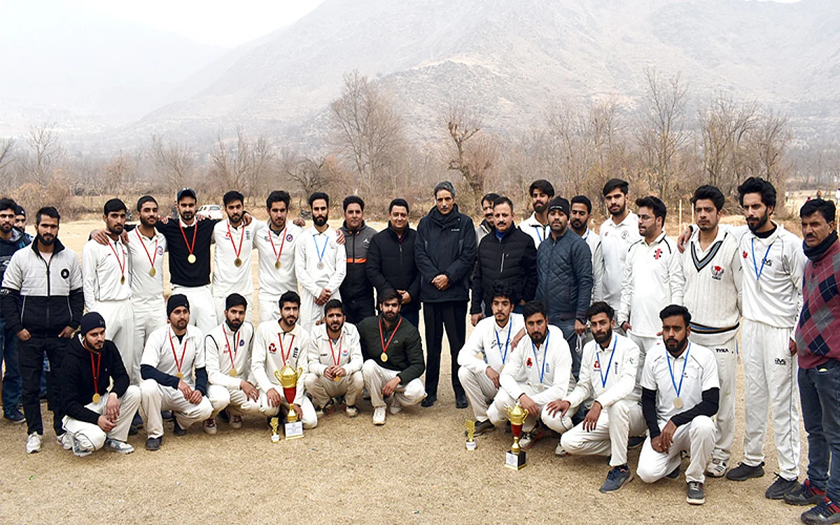 Inter-departmental Cricket Tournament concludes at IUST