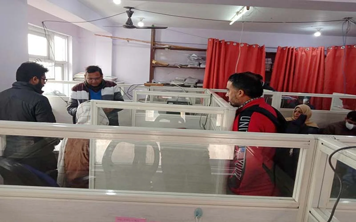 Regional PF Commissioner visits Srinagar