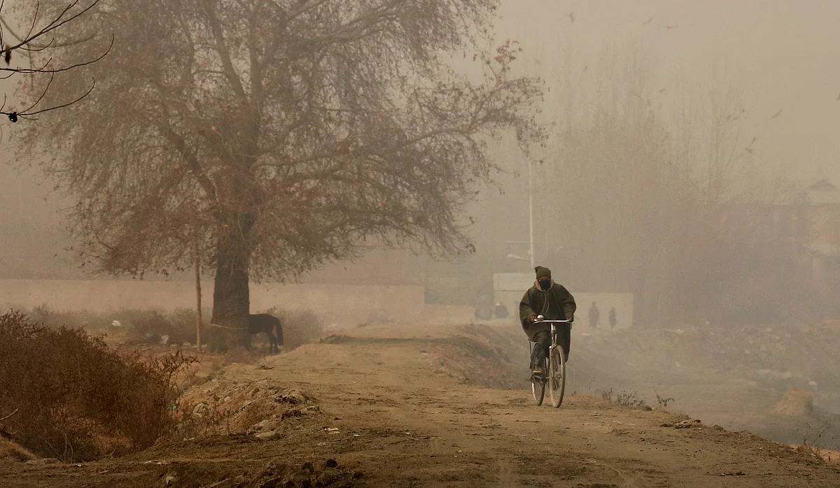 At minus 3.4 degree Celsius, Srinagar records coldest night of season