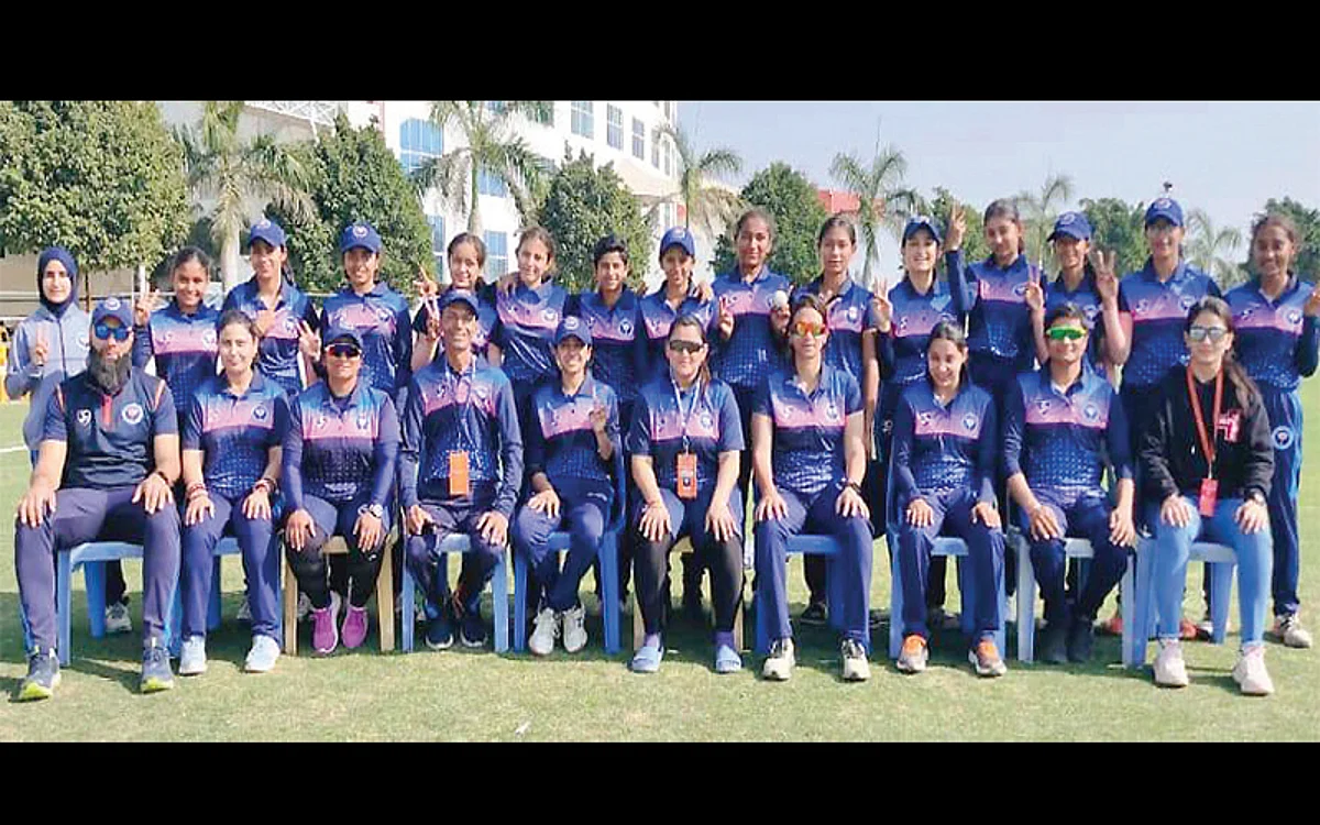 Sharika Cricket Club lifts KPPL Women’s trophy
