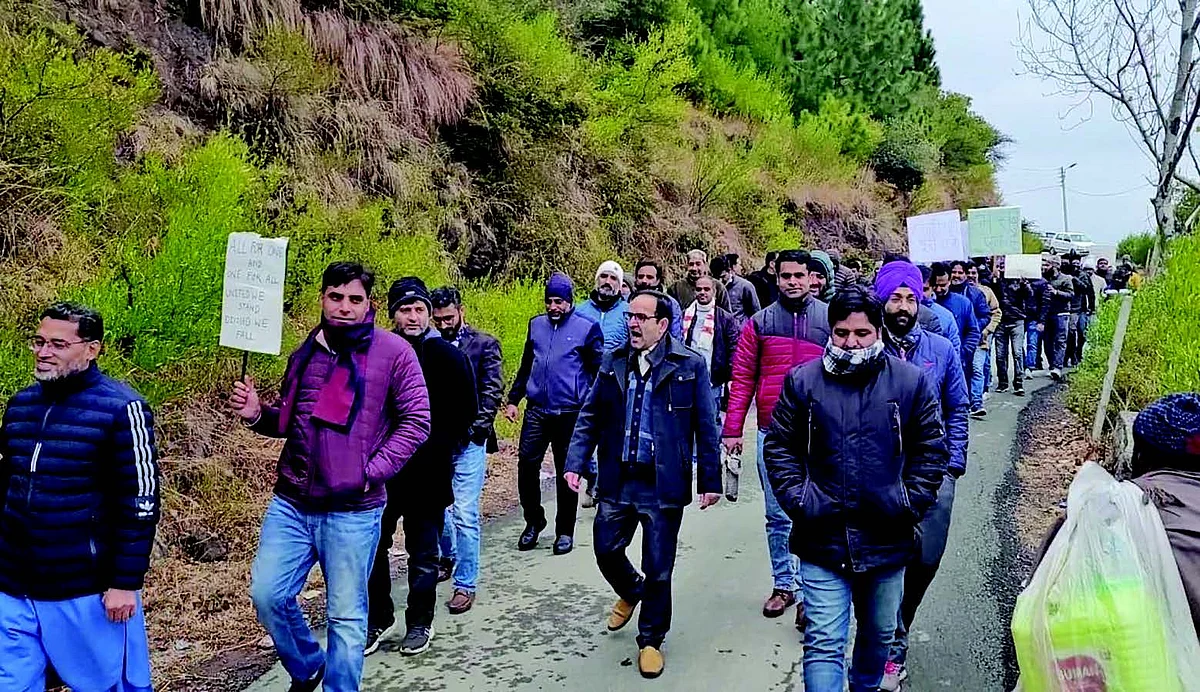 BGSBU teachers demand immediate redressal of their grievances