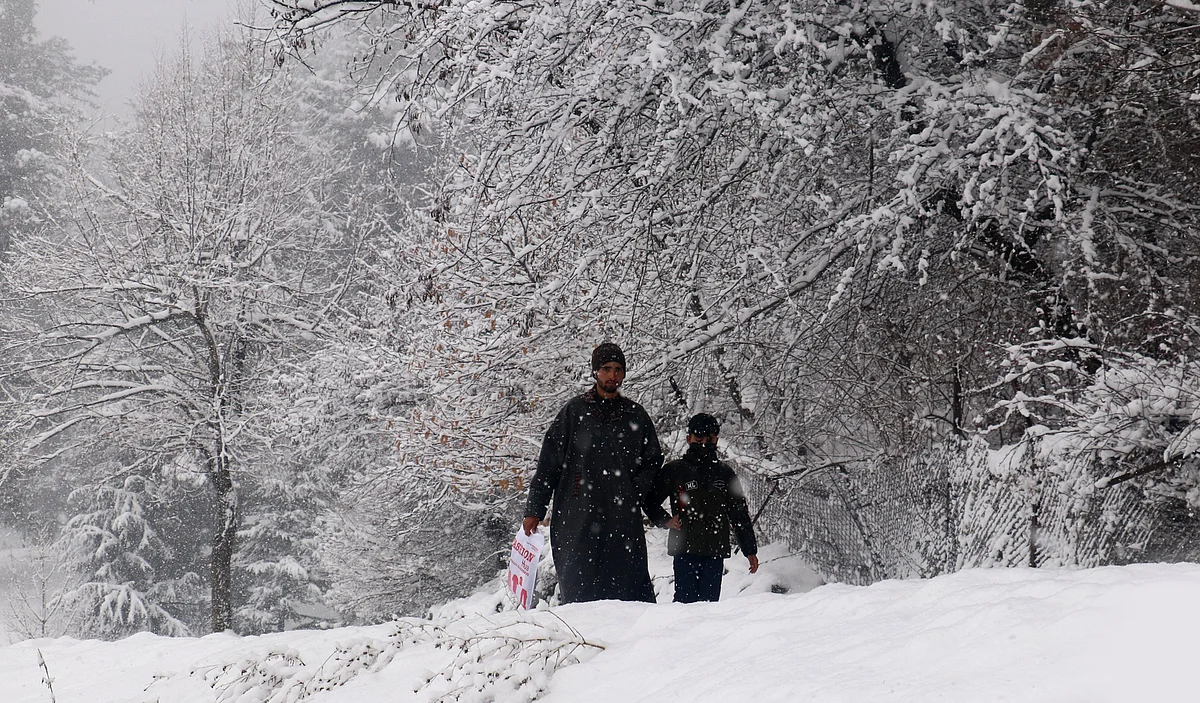 Tangmarg received a fresh spell of snow on Friday.