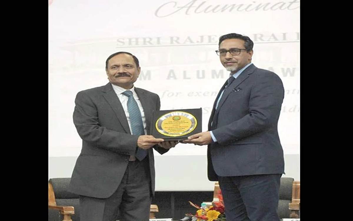 IIM Rohtak honours Advisor Rajeev Rai Bhatnagar with IIM Alumni Award 2023