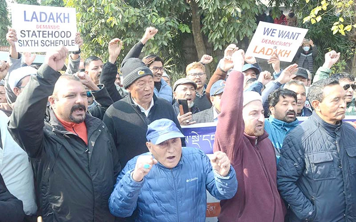 AB, KDA protest in Jammu; seek statehood for Ladakh