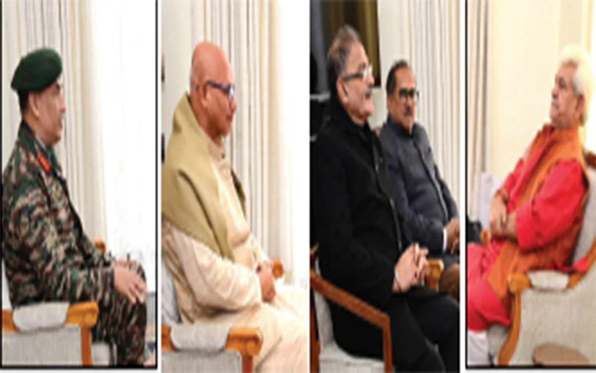 Mayor JMC, Former Dy CMs, GOC 16 Corps call on LG Sinha