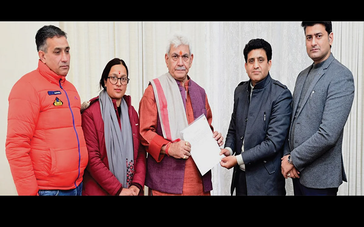 Former minister, delegations call on LG Manoj Sinha
