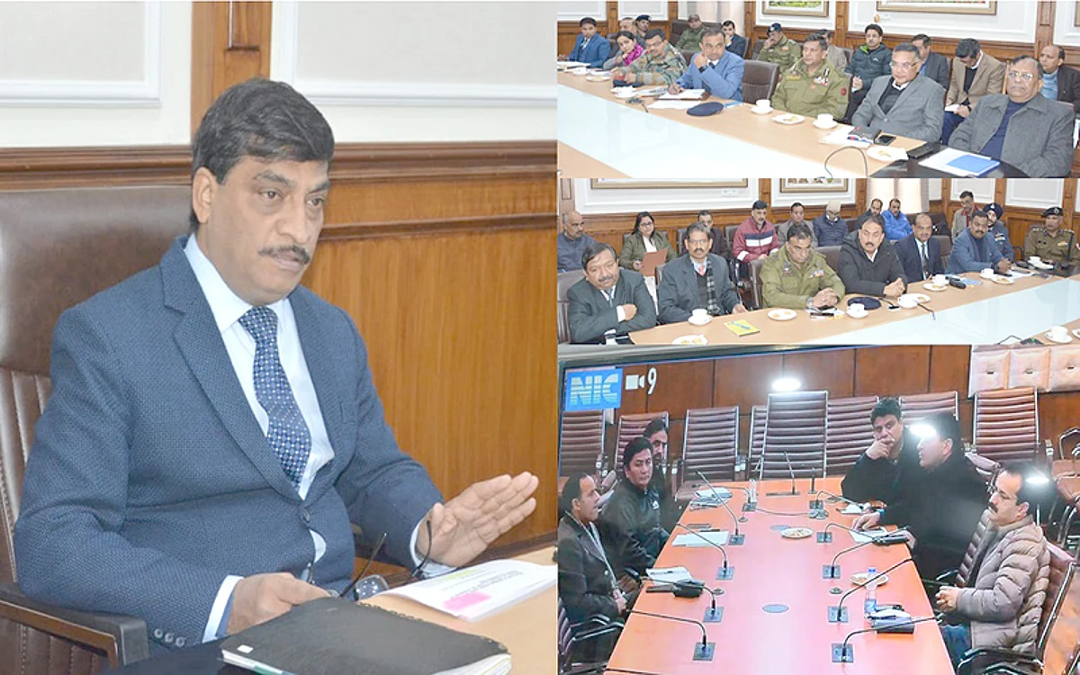 Decorate all offices, public places on the eve of Republic Day: CS to Administration