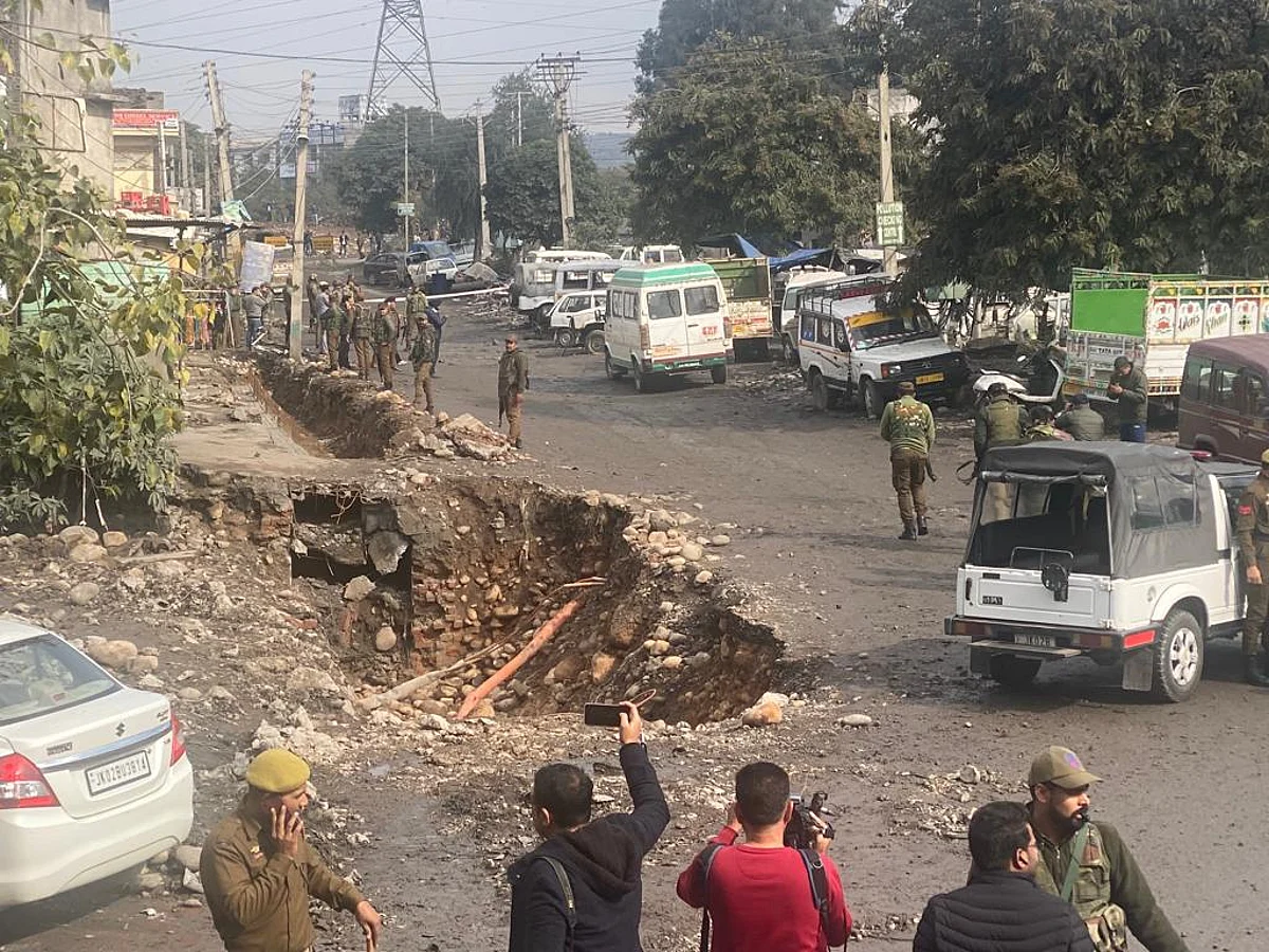 Six injured after two mysterious blasts rock Jammu