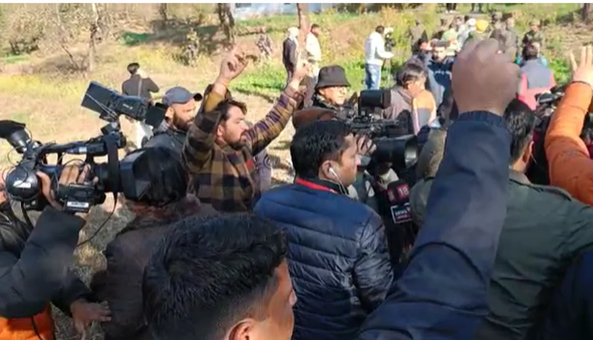 Protesters raise slogans in Dangri village of Rajouri.