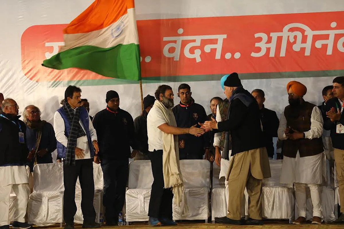 Miffed over this treatment by Congress on this big occasion despite his contribution to 'crowd-gathering', Singh held Kashmir based parties responsible for this ignominy.
