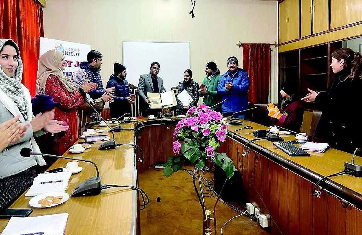 Deepak Wasan, ED NIELIT J&K said that this programme will make students market-ready and job-ready as soon as they pass out from the school itself. The aim is to create competitive and innovative students.