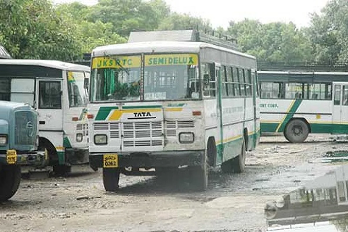 Retired SRTC employees stage protest