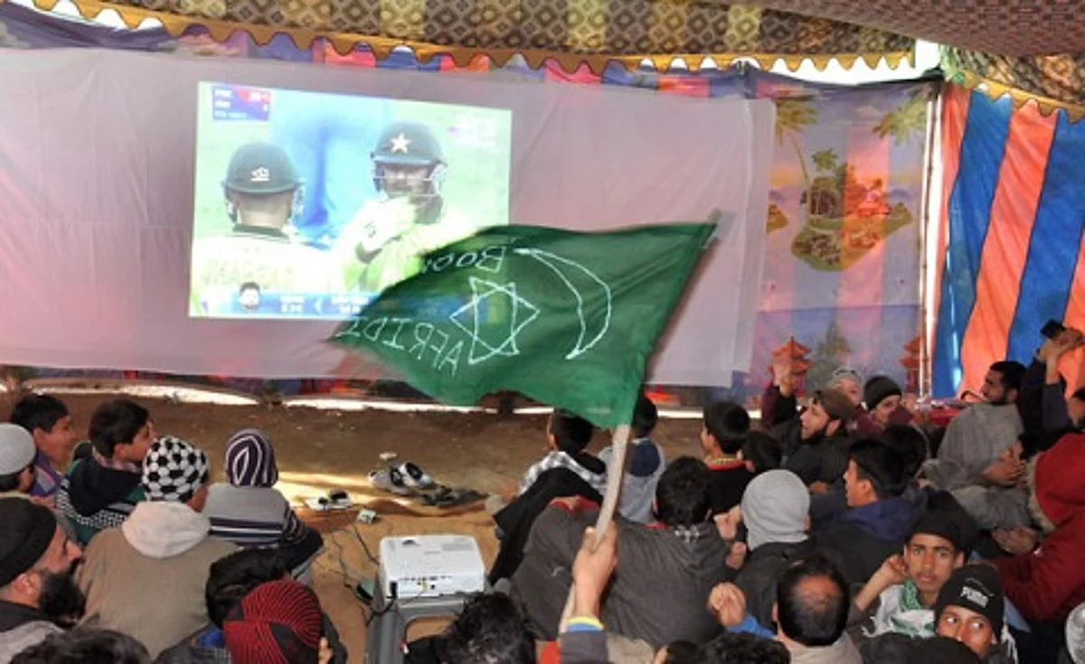 Indo-Pak cricket hits Sunday Market