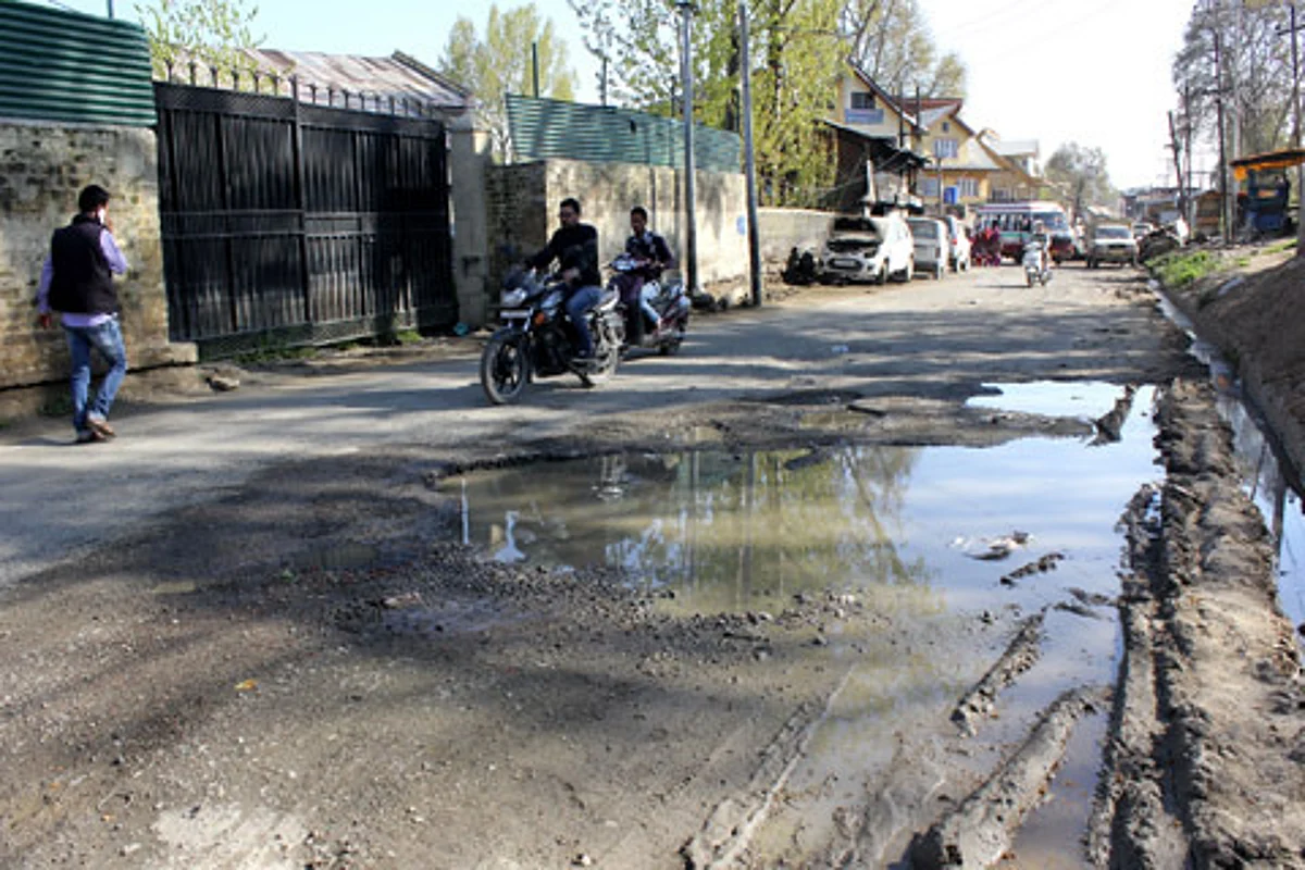 A dilapidated link road.