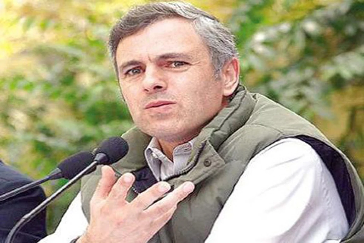 Omar asks Mufti to shun helicopter, see highway condition
