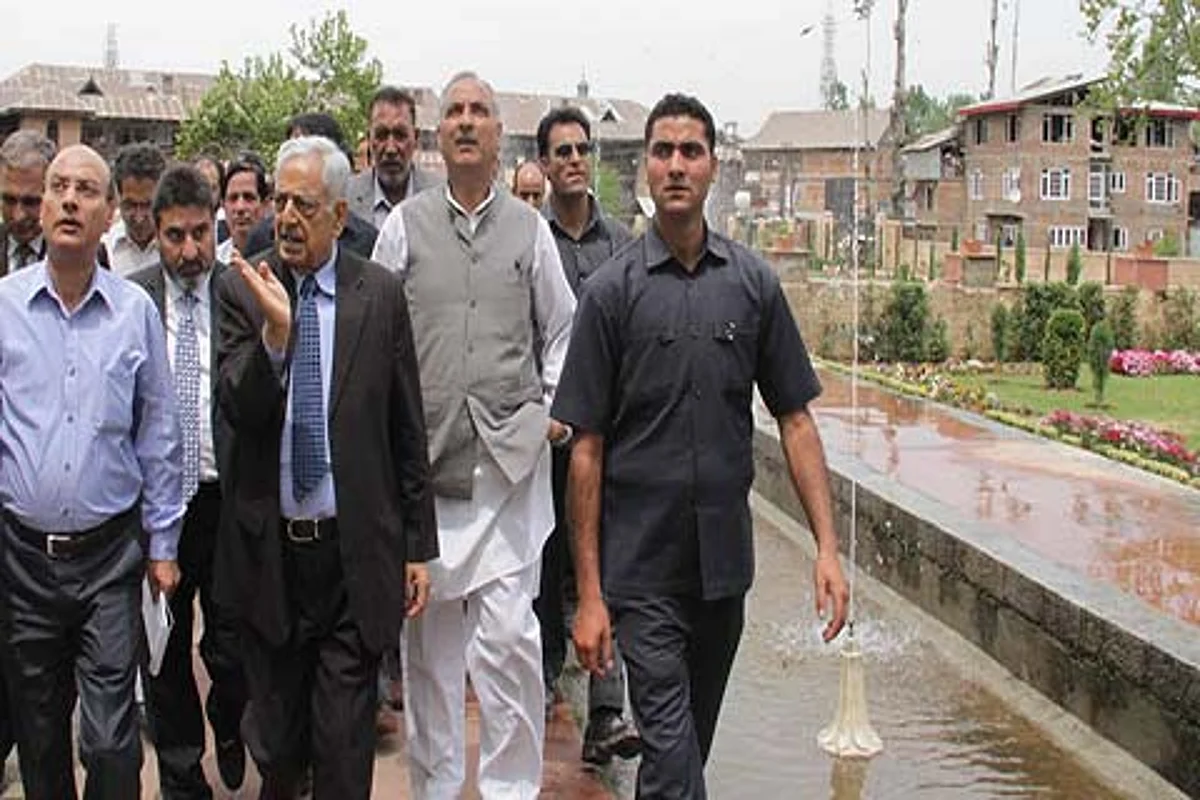 Mufti undertakes extensive tour of Anantnag, Bijbehara