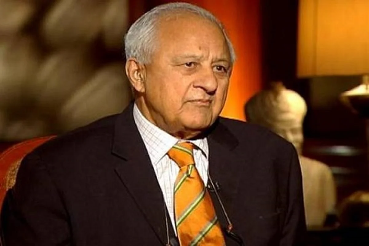 Pakistan Cricket Board Chief detained at Kolkata airport