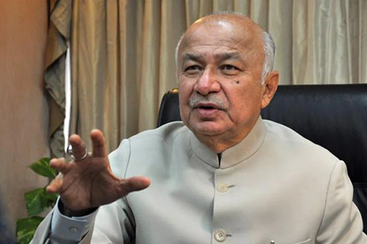 Omar never said this while in power: Shinde