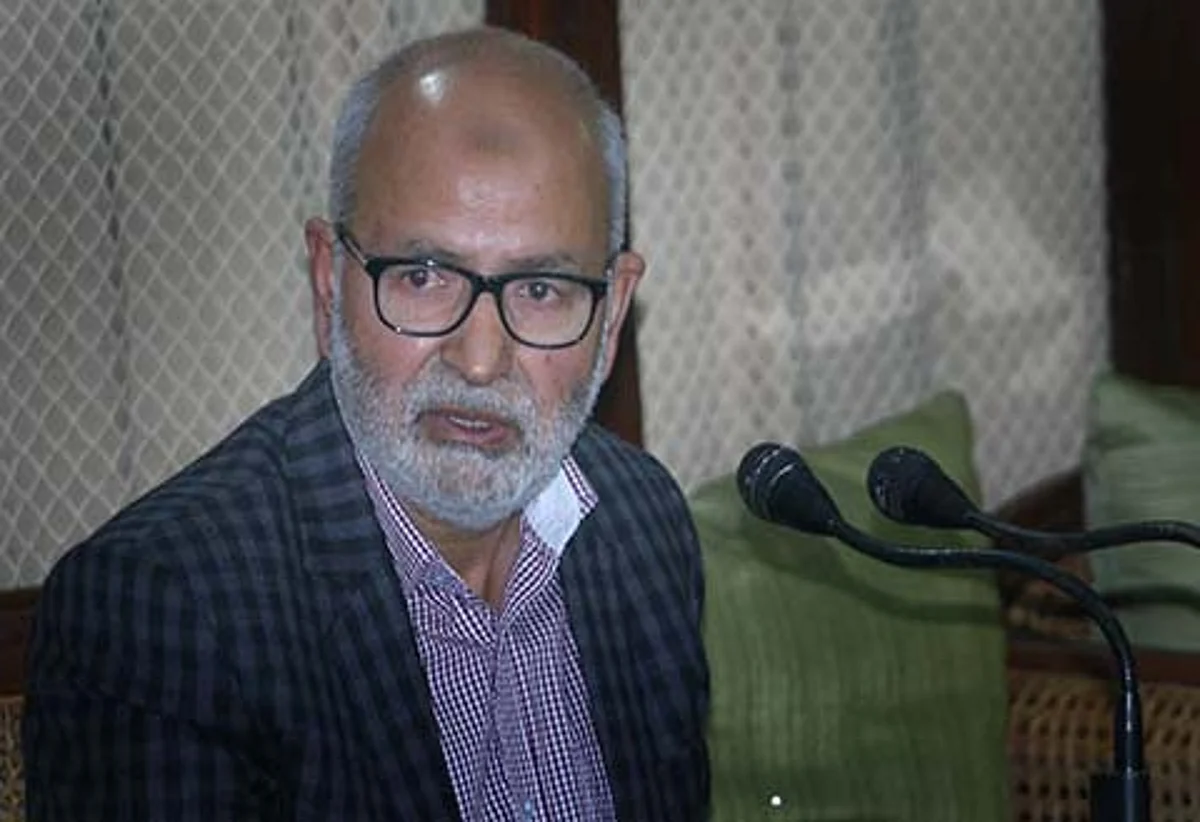 Conduct research to solve local problems: Nayeem
