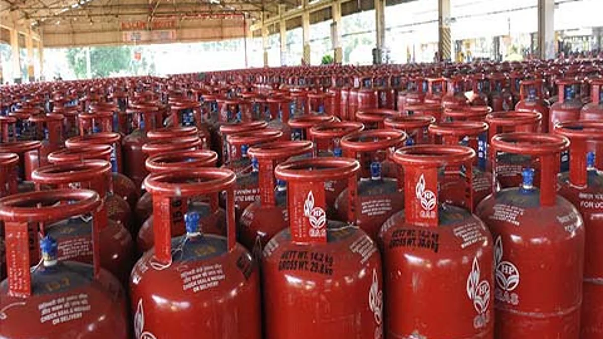LPG price hiked by Rs 15 per cylinder