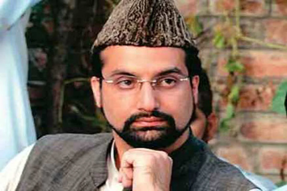 Mirwaiz unhappy over exclusion of Kashmir in Indo-Pak talks