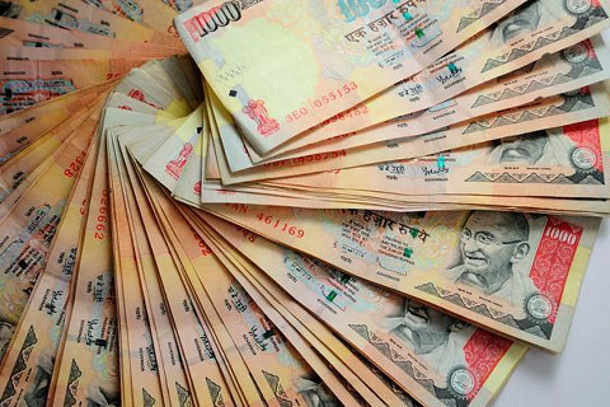 Senior govt official caught while accepting bribe in Budgam