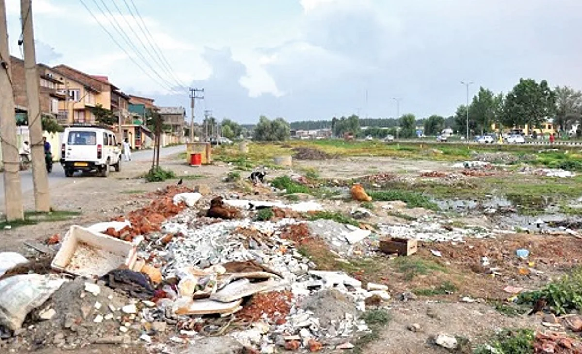 Bemina residents for beautification of green belt on bypass