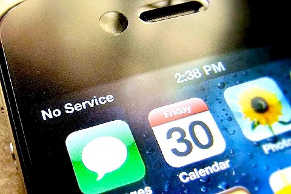 Mobile phone calls, Internet suspended in Kashmir on August 15