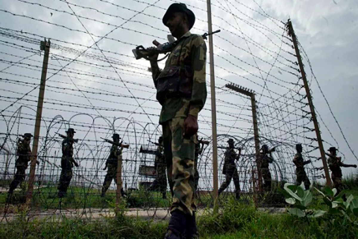 Kashmir border heats up on I-Day