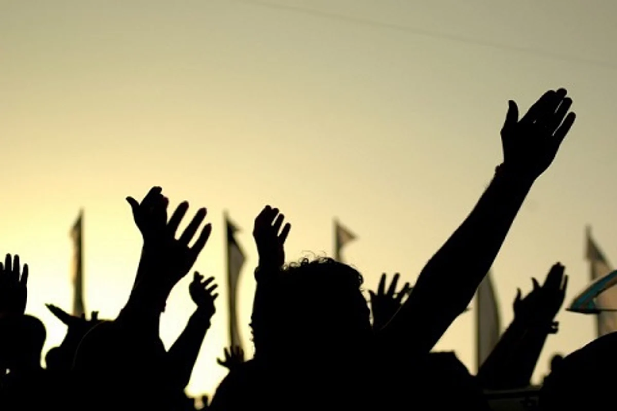 Police cane charge Kashmir students in Chandigarh