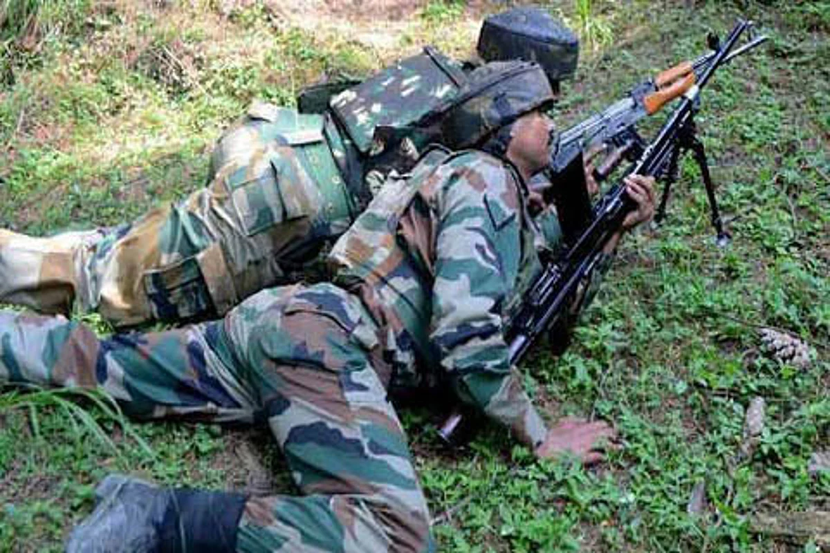 India, Pakistan fire guns on Kashmir border
